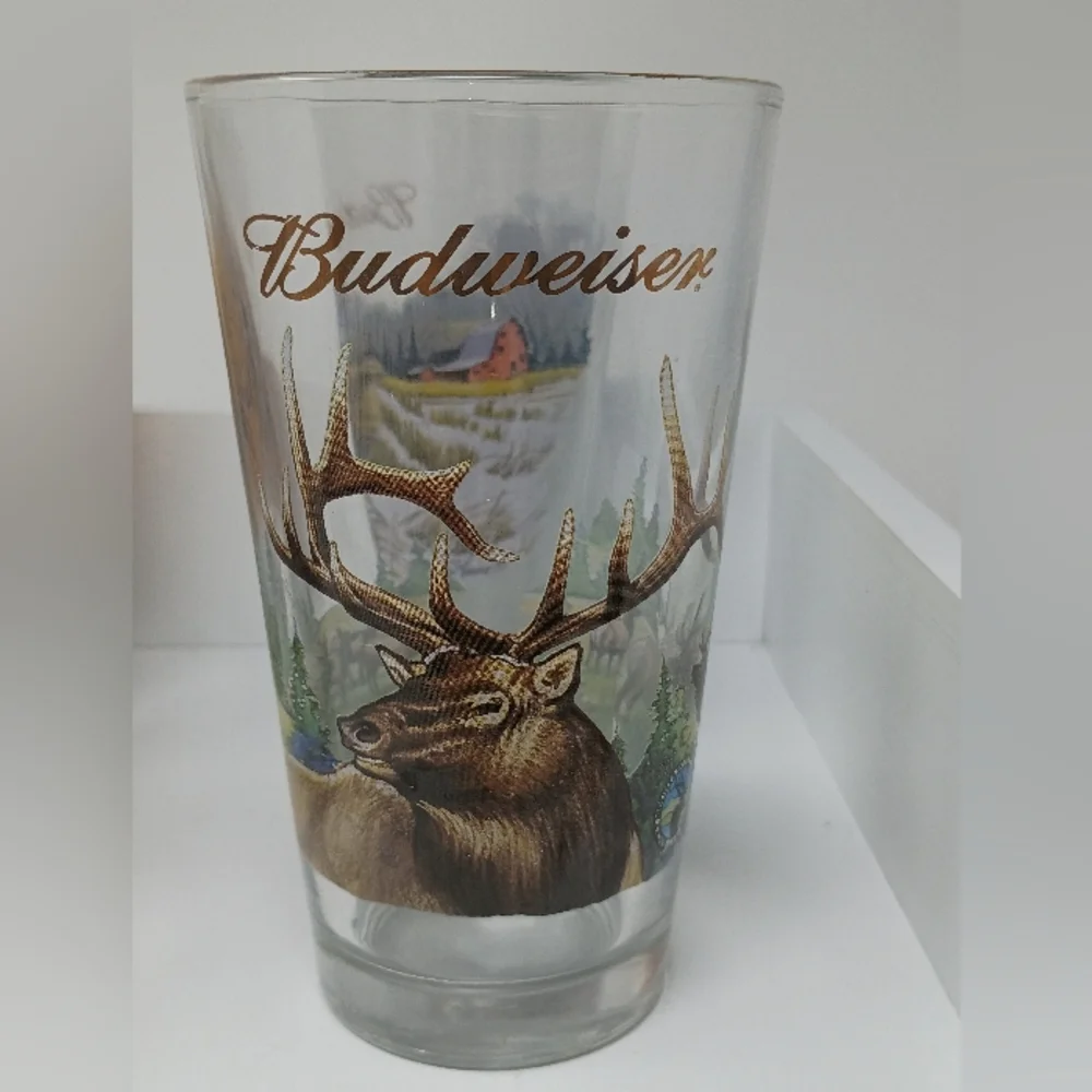 Budweiser Wildlife Collector Pint Glasses Set – Vintage Beer Glasses with Wildli